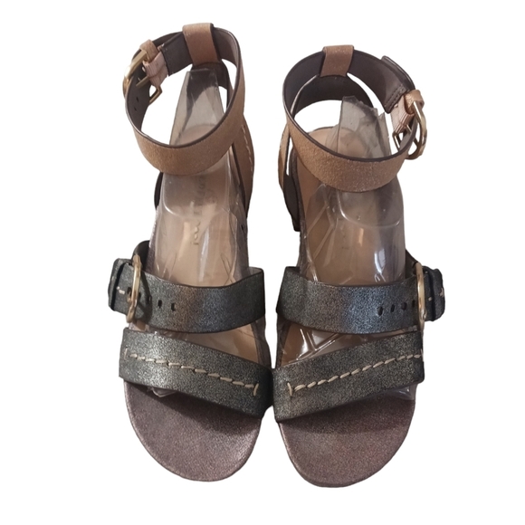 Naked Feet Zeke Chrome and Bronze Leather Sandal size 7.5 - Picture 2 of 10